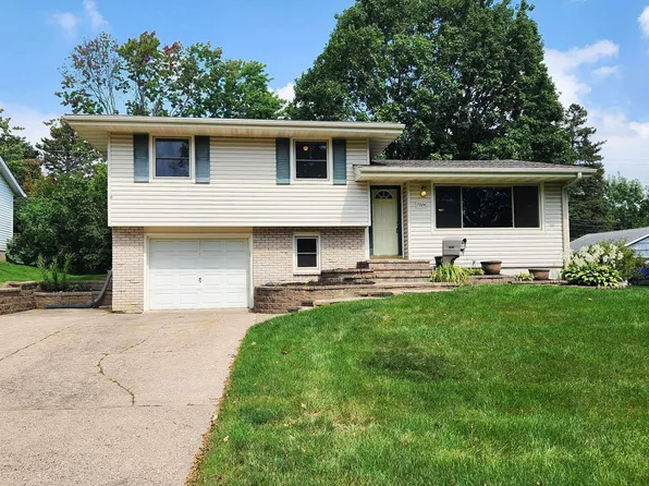 7924 32nd Pl N, Crystal, MN 55427