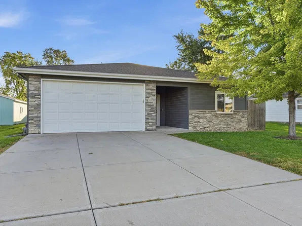 2403 S 13th St, Council Bluffs, IA 51501