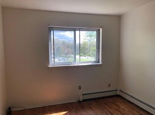 84 Patio Rd, Middletown, NY 10941