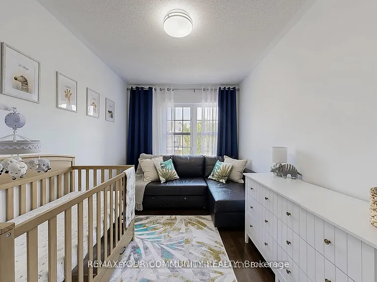 52 Four Seasons Cres — Photo 30