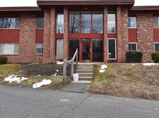 126 Sherman Hill Rd APT C15, Woodbury, CT 06798