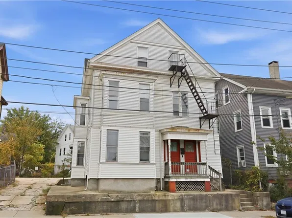 480-482 Smith St, Providence, RI 02908