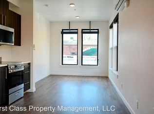 3334 SE Belmont St #201, Portland, OR 97214