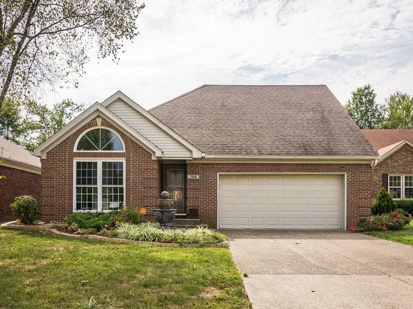 702 Auburn Oaks Dr, Louisville, KY 40214