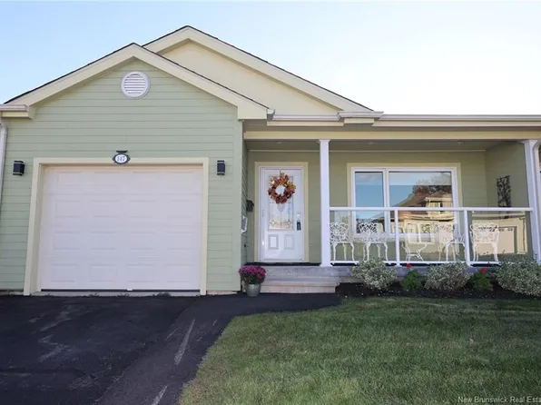 147 Arbour Brook Ln, Fredericton, NB E3B 0C5