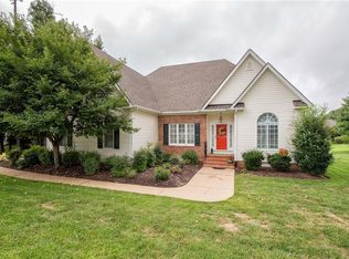 12019 Sugar Hill Dr, Midlothian, VA 23112