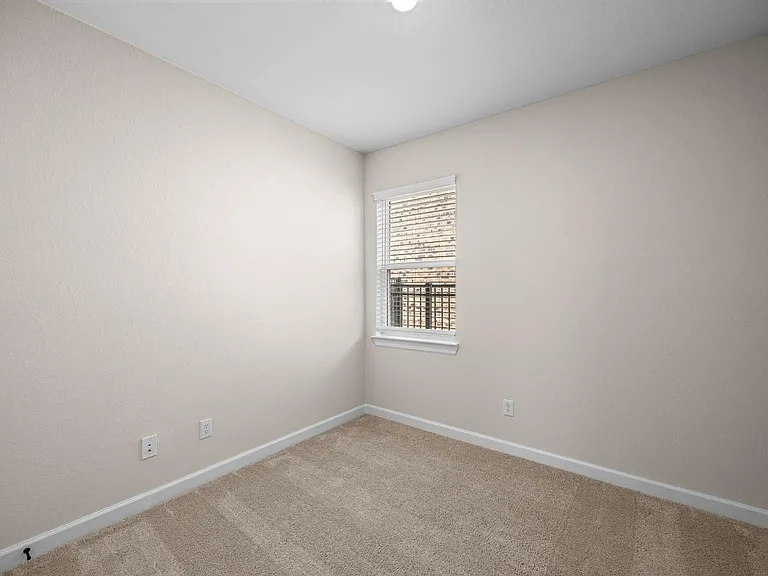 3081 Sorrento Hill Dr — Photo 9