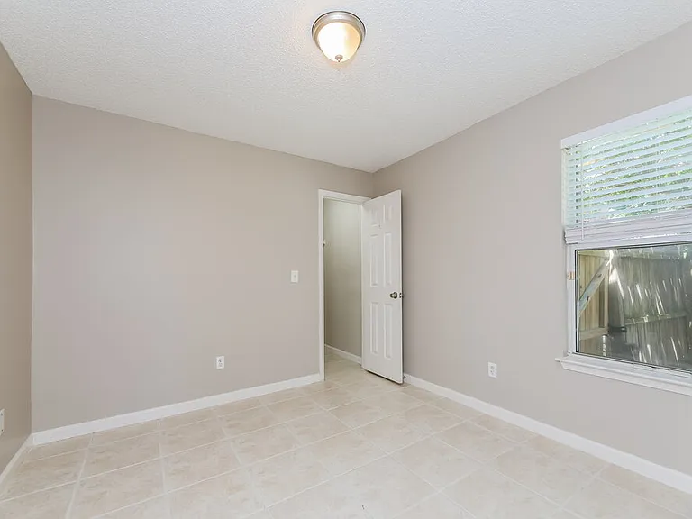 3815 Purcellville Ct — Photo 12