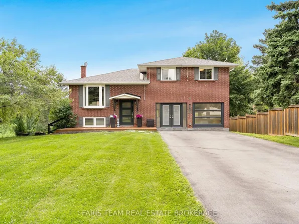 10 Catherine St, Adjala Tosorontio, ON L0G 1L0