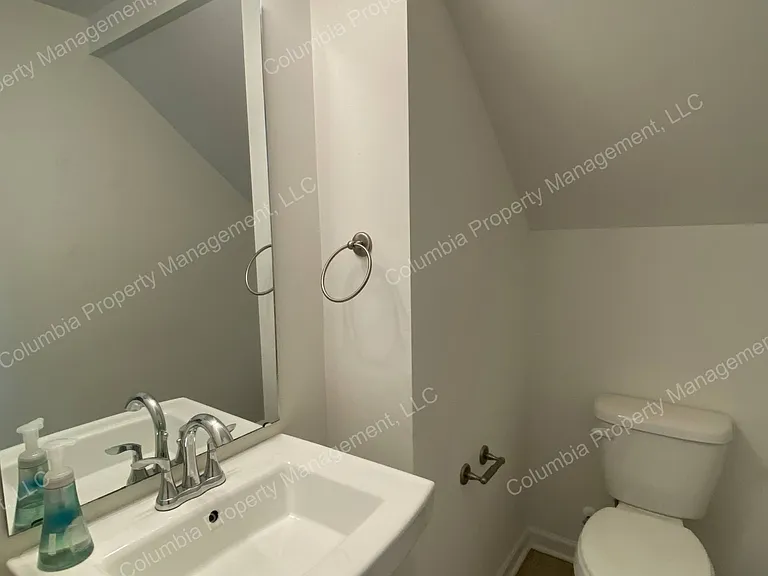 517 Deerwood St #G — Photo 10