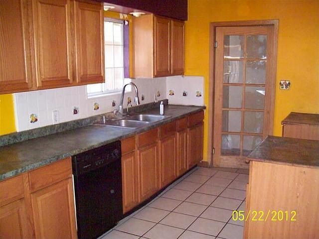 2nd image of 2037 S Dearing Ave