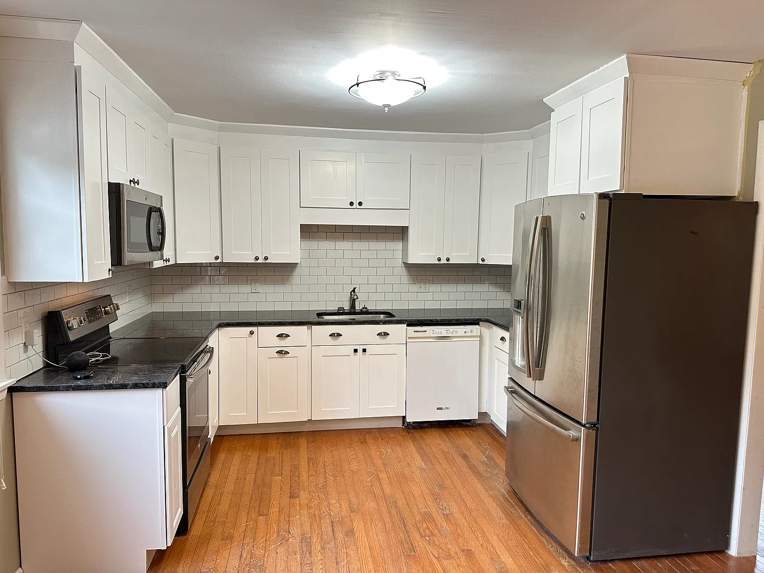 16 Westview Dr — Photo 3