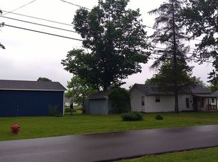 741 Gregg St, Nashville, MI 49073