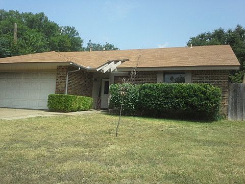 1st image of 903 Lasso Dr