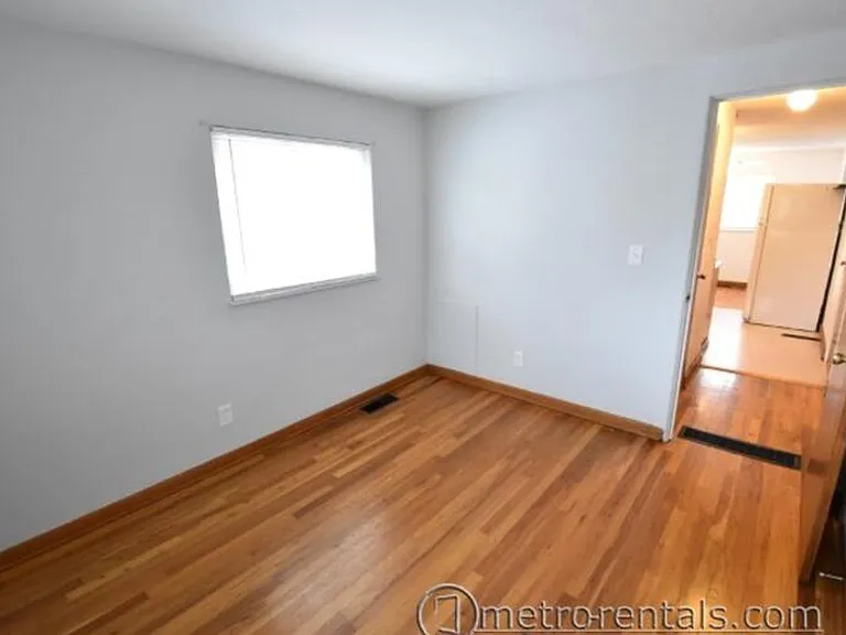 2686-2688 Hibbert Ave — Photo 14