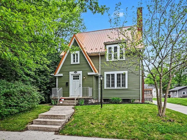 304 N Wayne St, North Manchester, IN 46962