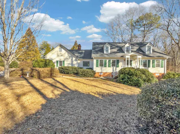 114 Williamsburg Dr, Spartanburg, SC 29302