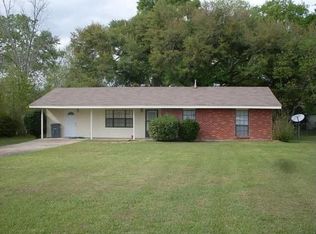 744 Edgewood Dr, Hattiesburg, MS 39401