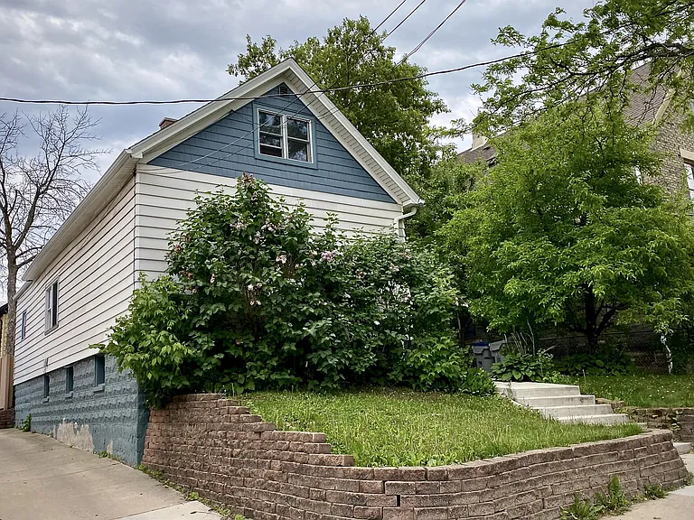 1834 N Humboldt Ave — Photo 13