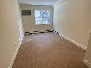 10824 45th Ave APT 2, Corona, NY 11368