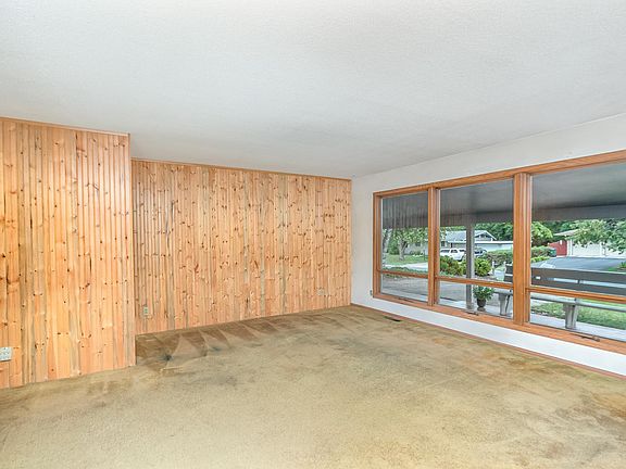 5th image of 1551 Circle Ln