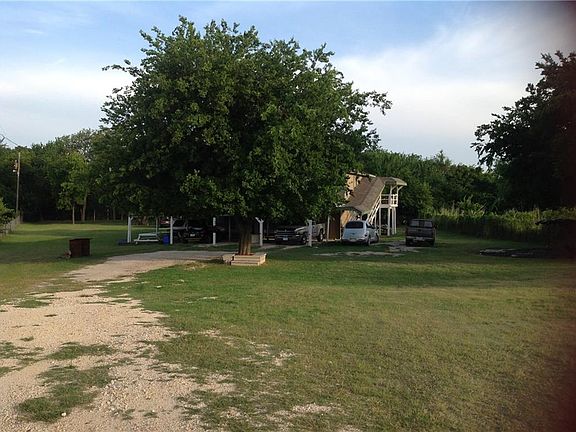 3rd image of 5901 Alecia Ln