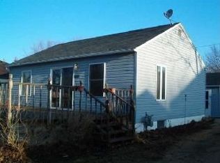 608 2nd St, Welcome, MN 56181