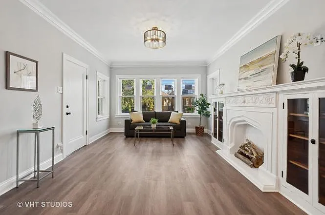 2 bed, 1300 sqft, $2,200 — Photo 3