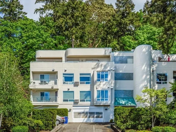 420 Bellevue Way SE APT 103, Bellevue, WA 98004