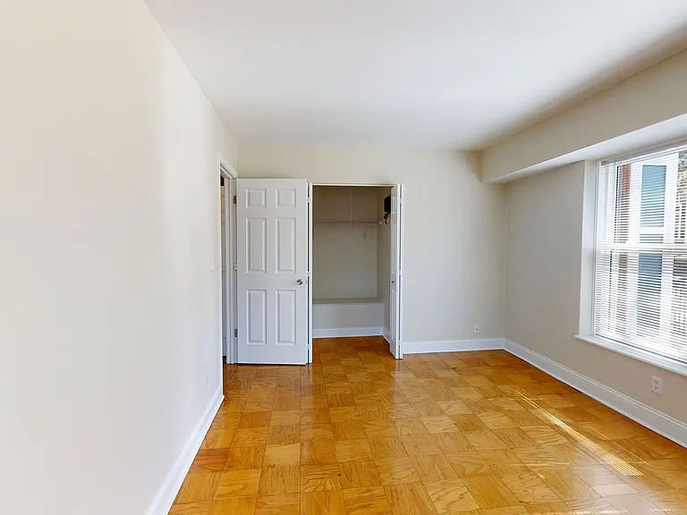 The Commons at Windsor Gardens — Photo 124