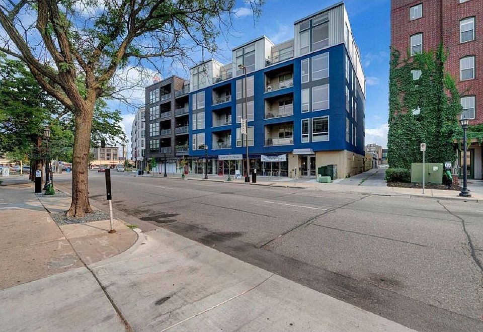 1st image of 1211 Lagoon Ave Unit 303