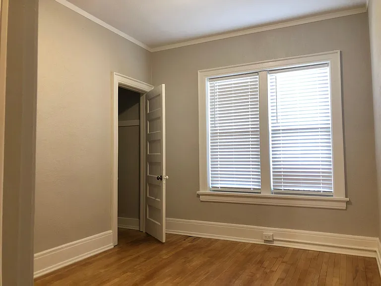 2860 N Oakland Ave #3 — Photo 16