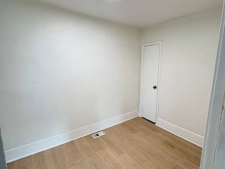 6210 Pear Ave — Photo 5