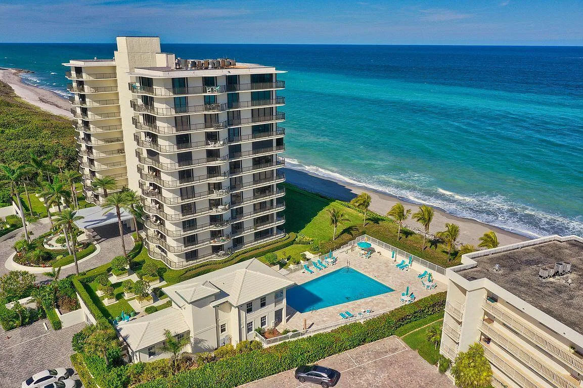 Tequesta Towers — Photo 2