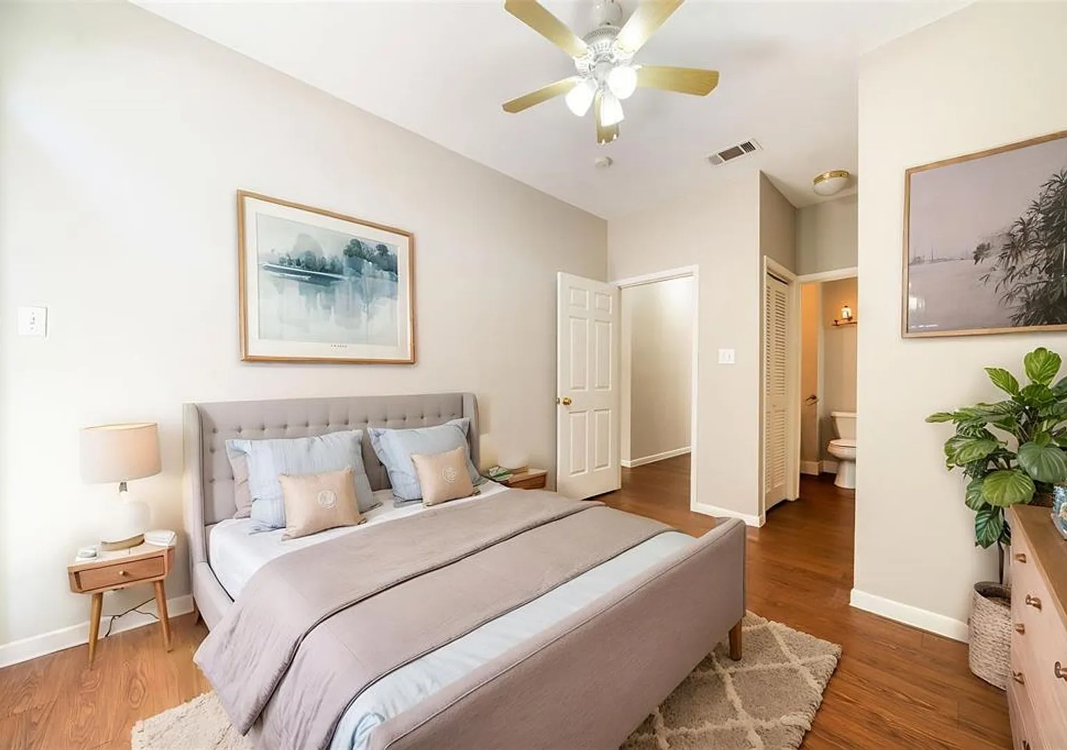 Ut Pre-Lease: 2 Bd / 2 Ba — Photo 3