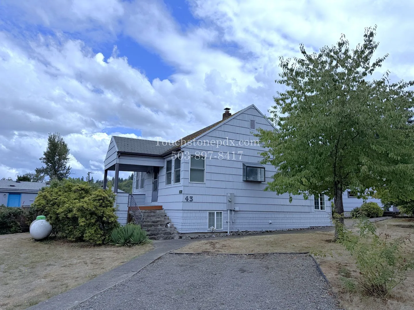 Lovely 3BD|1BA Home in Oregon City w/Basement! — Photo 2