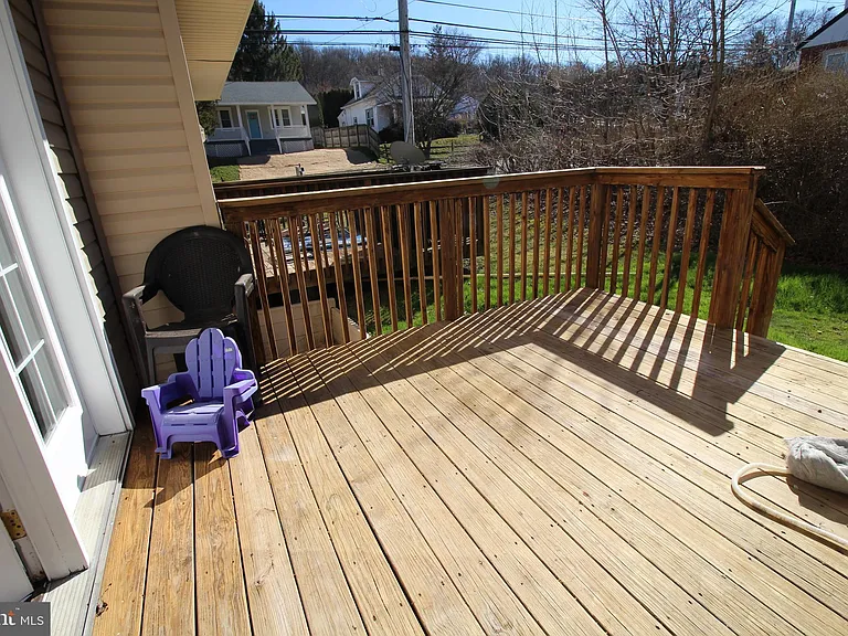 1431 Valley Rd #1 — Photo 11