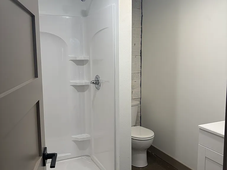 4-414 6th St #4 — Photo 2