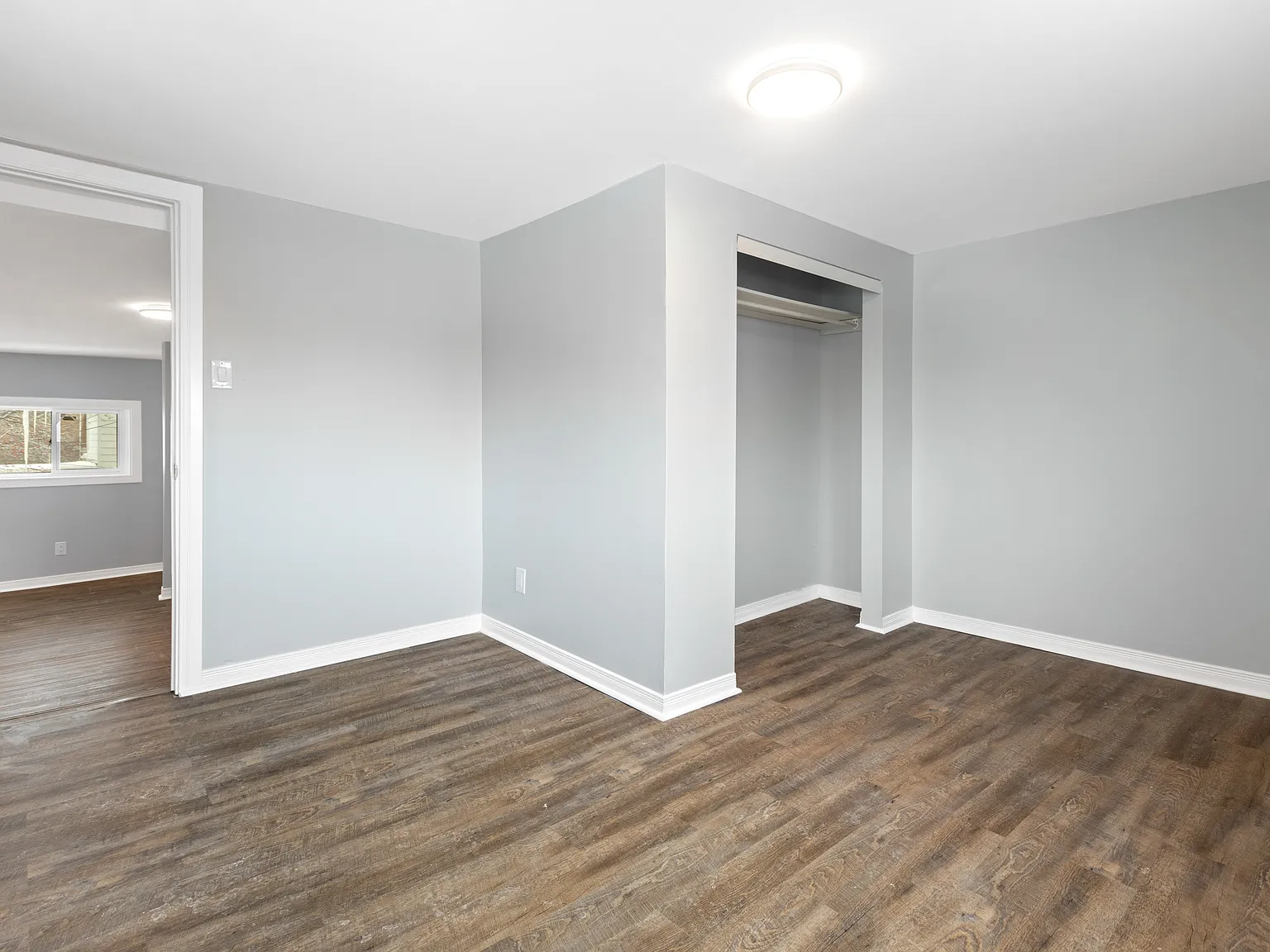 235 Percy Street — Photo 4
