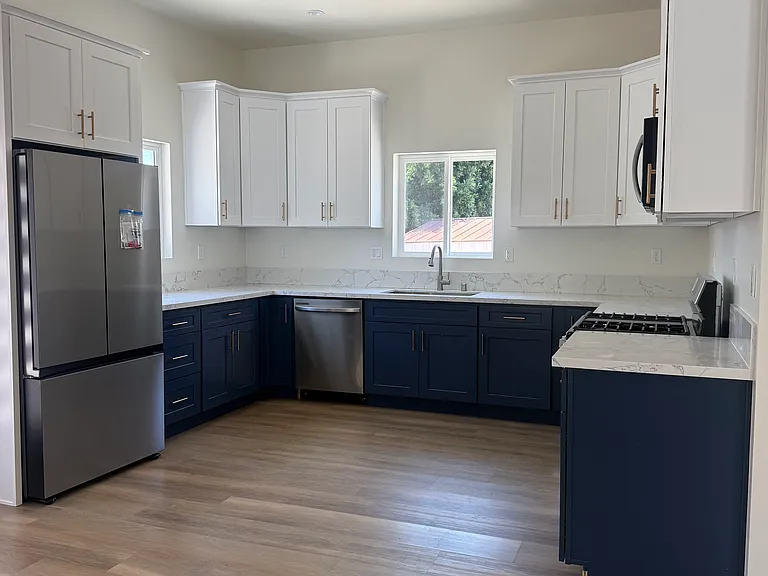 6381 Newcastle Ave — Photo 3
