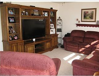 1st image of 2712 N Nansemond Dr