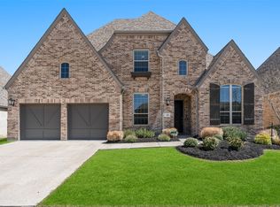 7008 Cross Point Ln, Aubrey, TX 76227