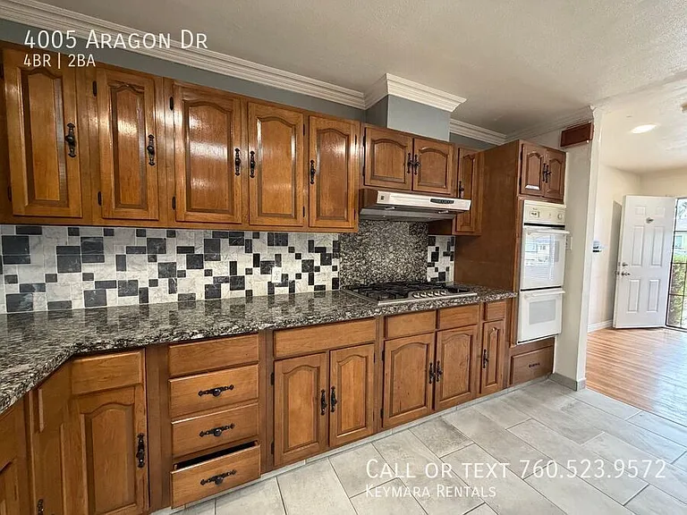 4005 Aragon Dr — Photo 12