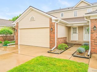 21779 Concord Dr, Brownstown, MI 48193
