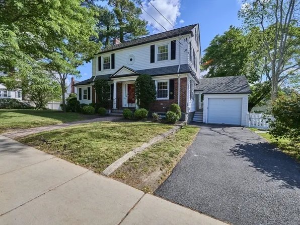 238 Lagrange St, West Roxbury, MA 02132