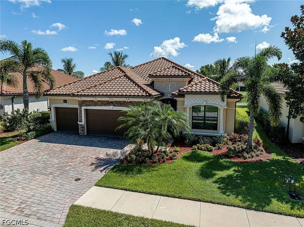4 bed, 2.0 bath, 2251 sqft, $20,250 — Photo 3