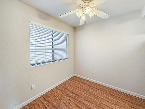 5th image of 4240 Menlo Ave Unit 9