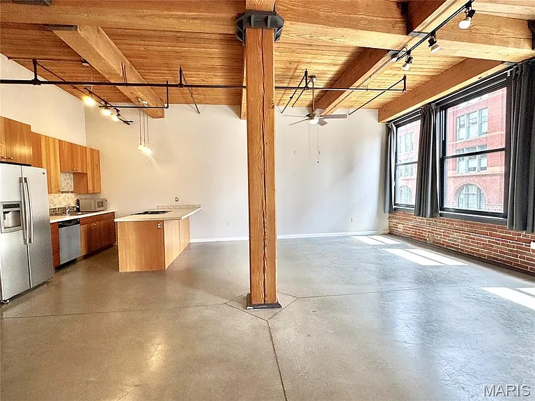 1015 Washington Ave #401 — Photo 14