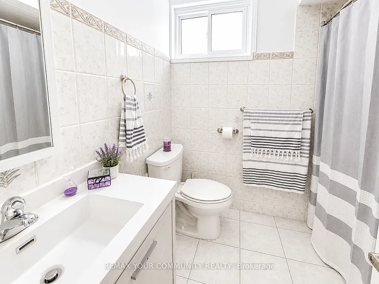 95 Maplegrove Ave #BSM — Photo 12