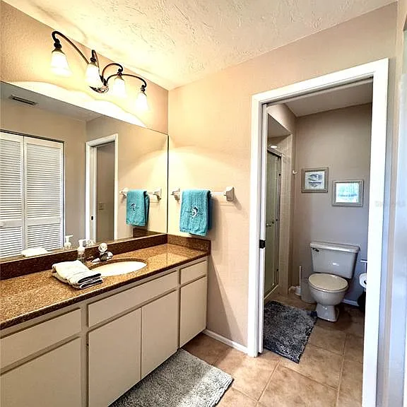 4644 Weybridge St #10 — Photo 16